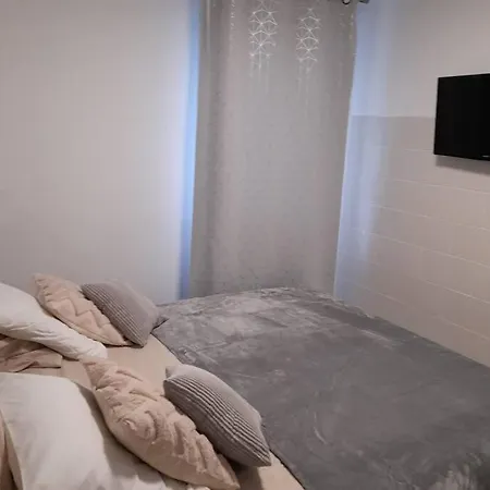 Διαμέρισμα Jacuzzisuite Confort Et Relaxation